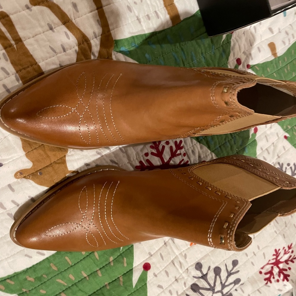 Reba short boots